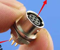 Conector miniatura